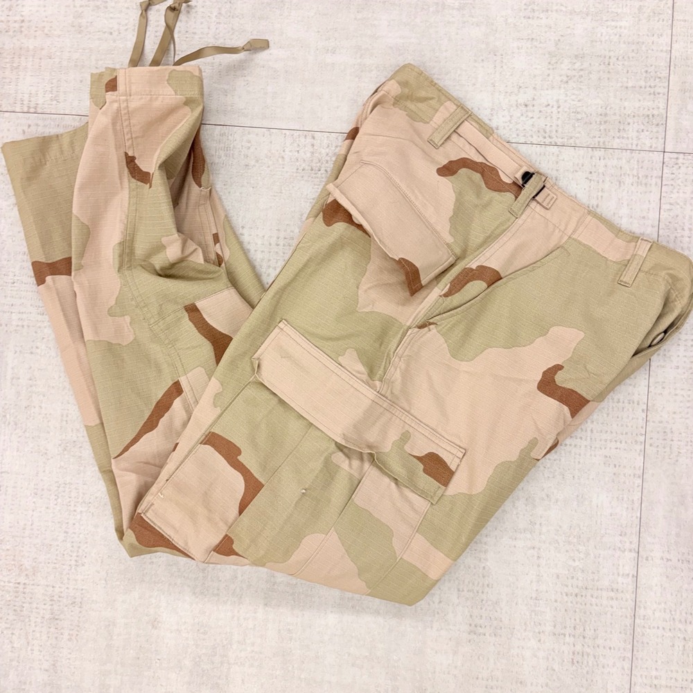 Vitin Garment Mfg Corp 3 Color Desert Camo Cargo Combat Trousers Small Short